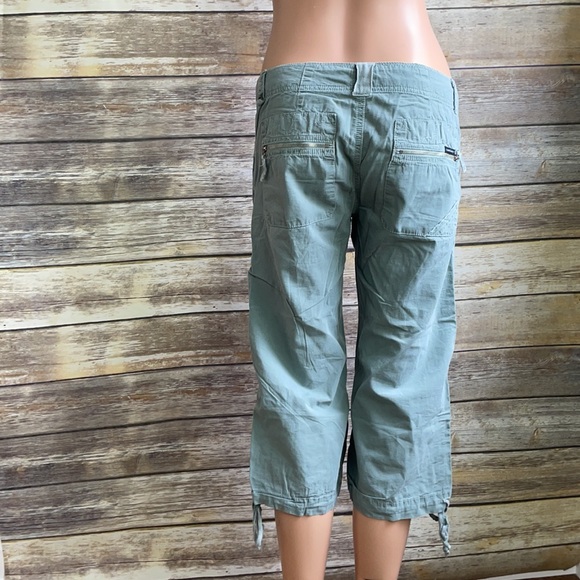 Sanctuary Green Cargo Capris - Picture 5 of 9